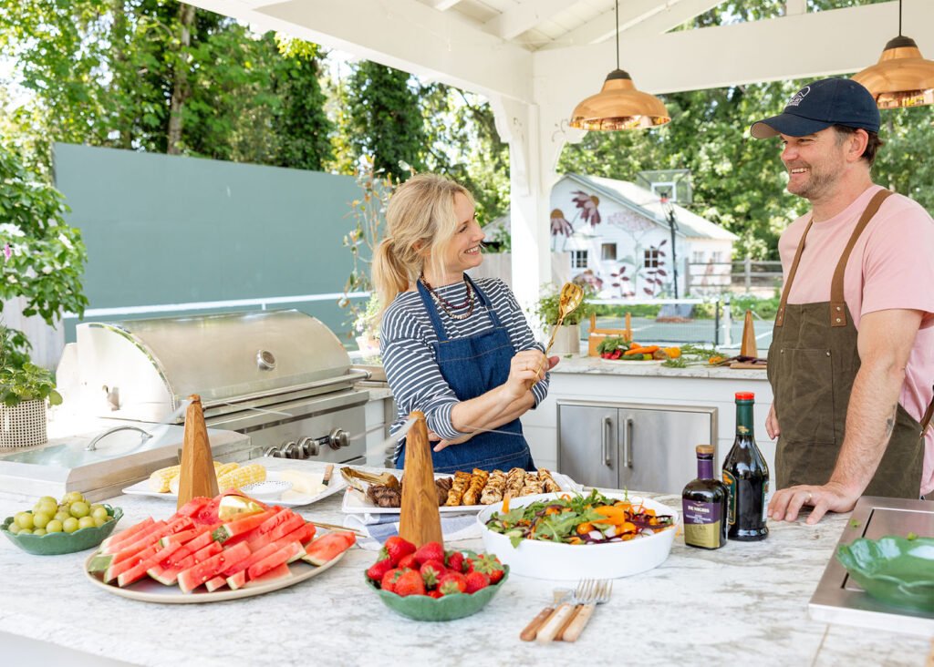 Our Hacks For Summer Entertaining For A Large Group